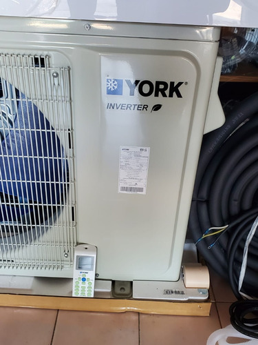 Minisplit York 1.5 Ton Inverter Frio Calor Aire Acondicionad