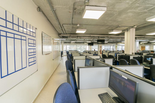 Oficina En Arriendo/venta En Centro Internacional. Cod A1002170