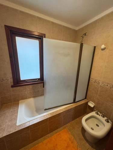 Casa En Venta - 3 Dormitorios 3 Baños - Tandil