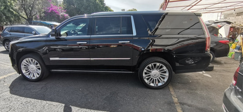 Imagen 9 de 15 de Cadillac Escalade 2017 6.2 Plinum 4x4 At