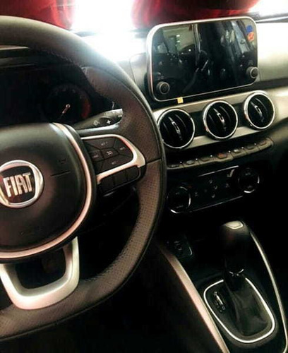 Fiat Cronos Drive 1.3 Flex 4p