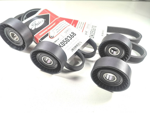 Imagen 6 de 12 de Kit Polyv Vw Vento 2.5 4 Poleas / 2 Correas Línea Nueva