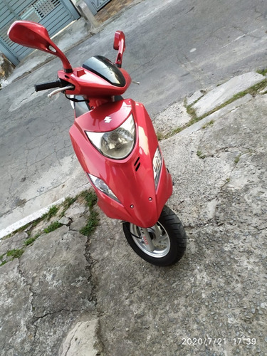 Suzuki Burgman 2014