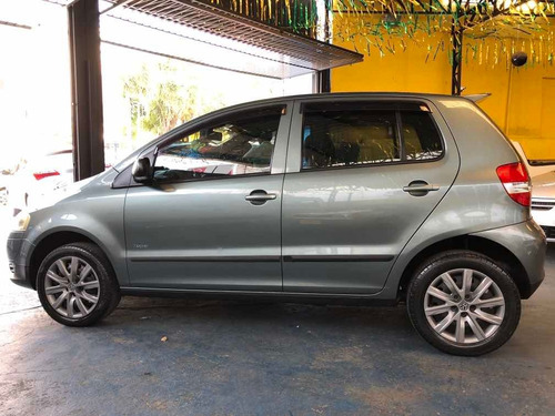 Volkswagen Fox 1.0 Vht Trend Total Flex 5p 1544 Mm 2010