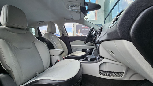 Jeep Compass COMPASS LONGITUDE 2.0 4x2 Flex 16V Aut.