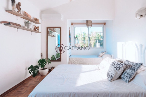 Imagen 18 de 30 de Venta Casa 7 Dormitorios Manantiales. - Manantiales El Chorro