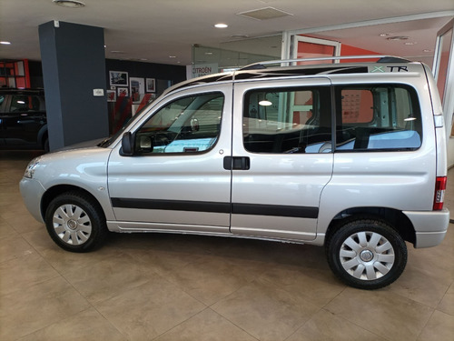 Imagen 10 de 16 de Citroën Berlingo Multispace 1.6 Xtr Vti 115 - Avec Citroën