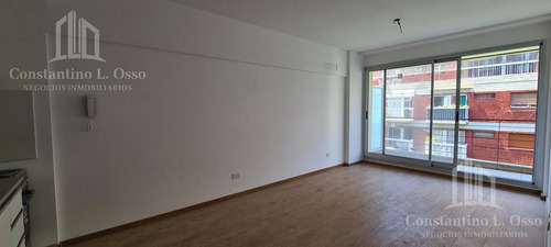 Imagen 7 de 10 de Departamento 2 Ambientes En Sexto Piso - Caballito