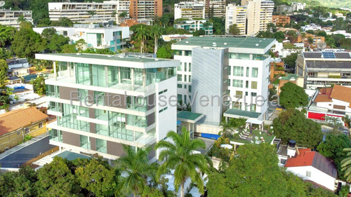 ¡¡apartamento Con Un Concepto Completamente Innovador, Amplias Panoramicas, Vista Privilegiada Y Urbanización Vip, Hermosa Sala Doble Altura! - Altamira - Luis Gomez - Mls #25-18504