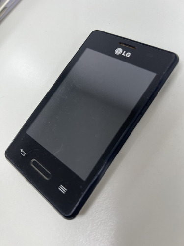 Celular Lg E430 Funciona (no Tengo Cargador) Negro