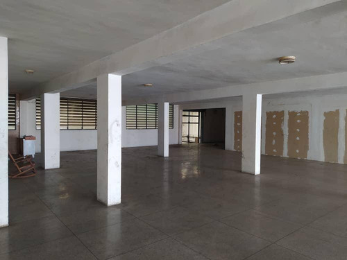 Imagen 2 de 14 de 151352 Anthony Marquez 0424-4338703 Venta Edificio Valencia