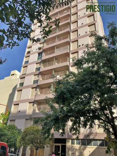 Departamento En Venta De 2 Dormitorios En Centro