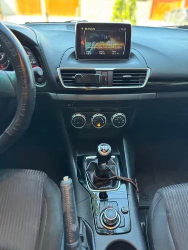 Mazda 3 2.0 Touring