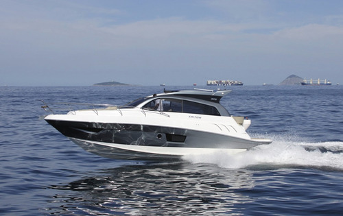 Lancha 37 Pes Triton Yachts Santos Guaruja Sao Paulo