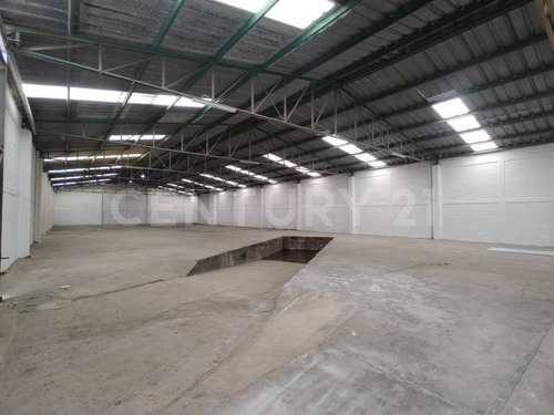 Bodega En Renta 1,000 M2, Chipilo, Pue.