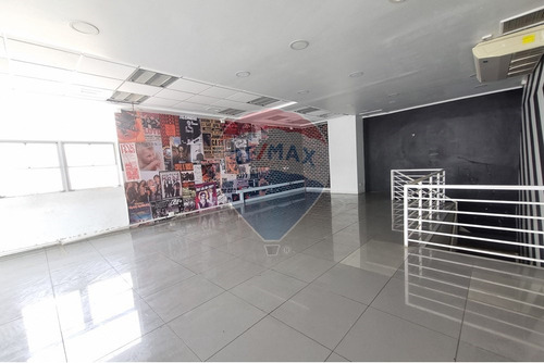 Local Comercial Arriendo