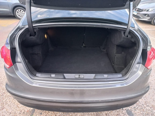Imagen 9 de 23 de Citroen C4 Loung 1.6 Hdi 10 Años