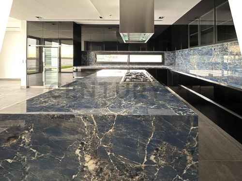 Venta Casa En Marinas Al Lago , Espectacular