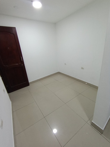Departamento En San Borja, Mini Departamento En San Borja, Departamentos En San Borja, En Avenida Rosa Toro Cuadra 9 Cruce Con Canada Cuadra 35, Excelente Zona Comercial Todo A La Mano