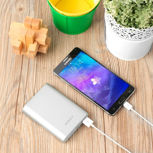 Batería Portatil Pb-t1 Quickcharge 2.0 10400 Mah Aukey