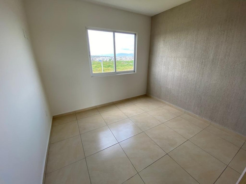 ¡haz Realidad Tus Sueños En Tecámac, Casa En Venta En Paseos Del Bosque 2! Acceso Controlado Y Diversión Garantizada Con Canchas Y Alberca, Rutas Cercanas A Cdmx Y Aifa