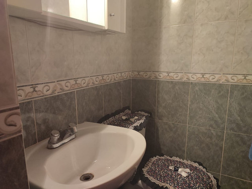 Imagen 15 de 28 de Mariaestela Boada, Vende Excelente Apartamento En Lecheria. 04248354464