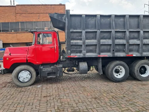 Mack Rd690s Volqueta