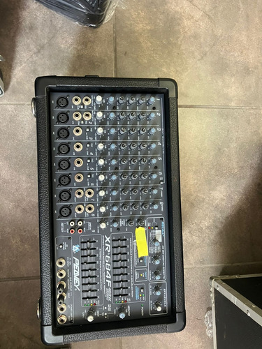 Peavey Xr 684f Mezcladora De 8 Canales Con Efectos (Usado)
