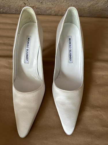 Manolo Blahnik Stiletto Raso Blanco N°35