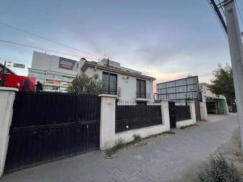 Casa Comercial En Esquina Estrategica