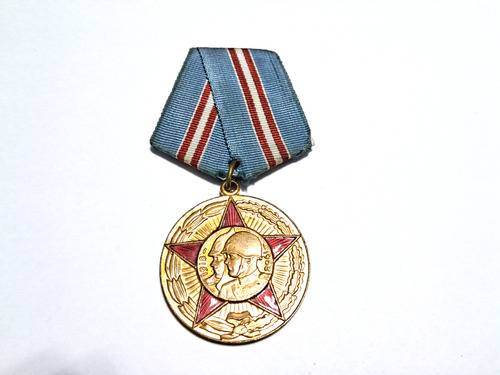 Medalla Militar Rusa Urss Por 50 Años Del Ejército Rojo
