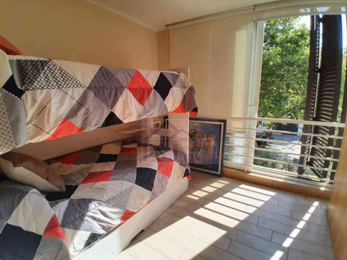 Excelente Casa Estilo Townhouse De 3 Niveles, En Providencia