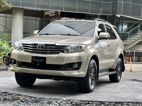 Toyota Fortuner 2.7l 4x4