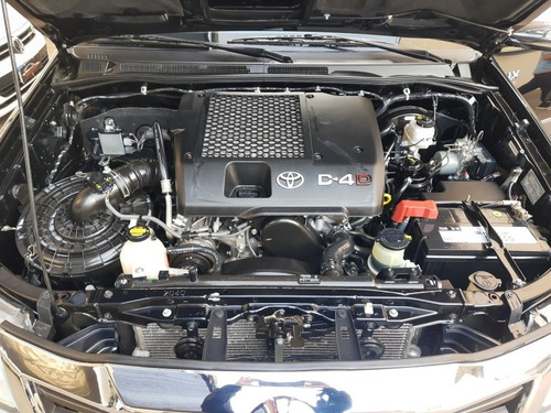 Imagen 16 de 16 de Toyota Hilux 2015 3.0 Cd Srv Limited 171cv 4x4 5at