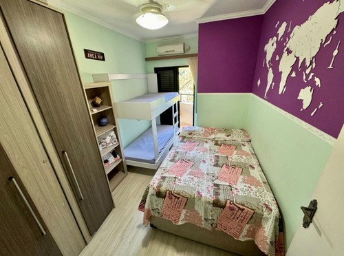Apartamento Com Sacada - Guarujá