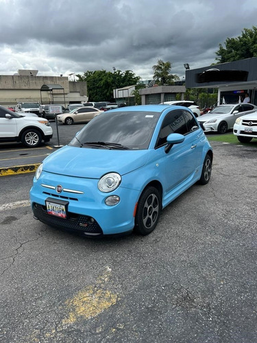 Imagen 1 de 17 de Fiat 500i