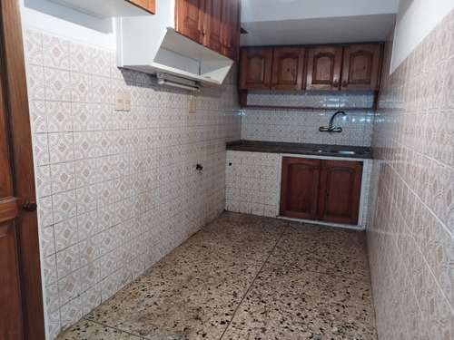 Imagen 4 de 14 de Venta Apartamento 1 Dormitorio Pb Entrada Independiente