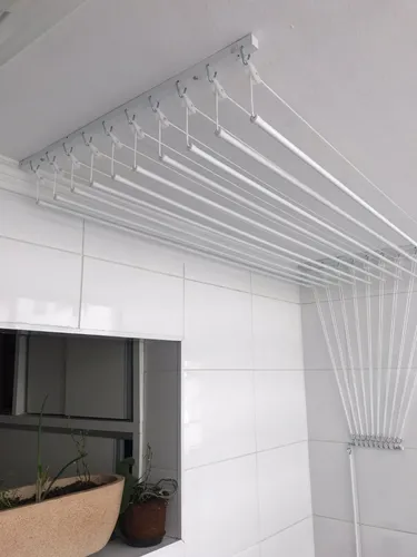 D_NQ_NP_981315-MLB48958031386_012022-O Varal de Teto: Solução para Economizar Espaço em Apartamentos