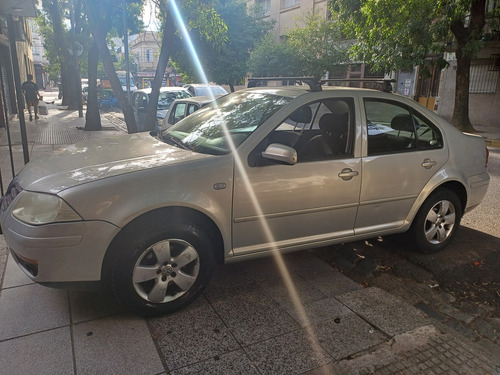 Volkswagen Bora 2.0 MPI TRENDLINE L/07