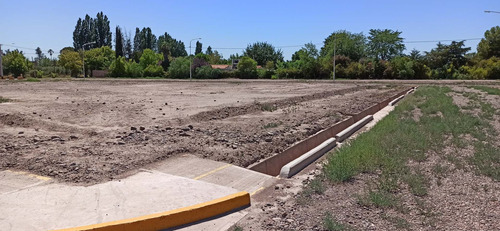 Imagen 2 de 8 de Lote · Russell · Maipú · 300 M2