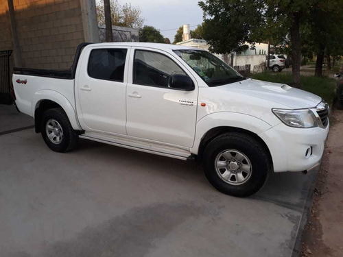 Toyota Hilux 2015