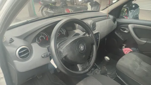 Renault Logan 2013 Dynamic