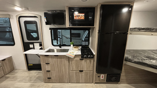 Trailer Importado Winnebago 2326mbbh - 0km - Y@w2