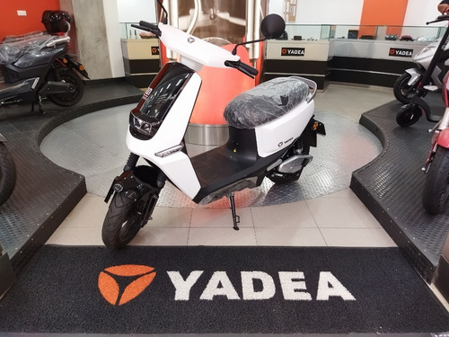 Imagen 3 de 4 de Moto Eléctrica Yadea S-like 2000w 0km Tienda Física