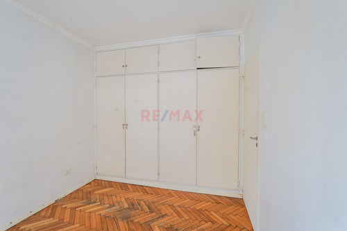 Venta Departamento Dos Ambientes En Av Corrientes