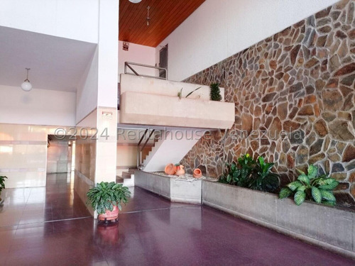 Ft Apartamento En Alquiler Amoblado - Los Dos Caminos / Mls#25-3683