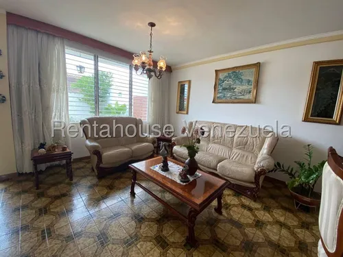 Casa En Venta En El Llanito