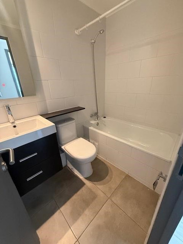 Departamento En Arriendo De 2 Dorm. En Macul