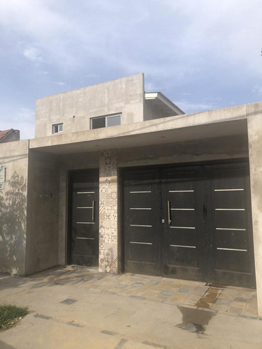 Imagen 5 de 24 de Condominio - Casa Duplex - Venta - Castelar Norte - 3 Ambientes