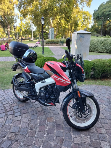 Bajaj Ns 200